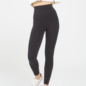 Spanx Black Look at Me Now High-Waisted Seamless Leggings size large